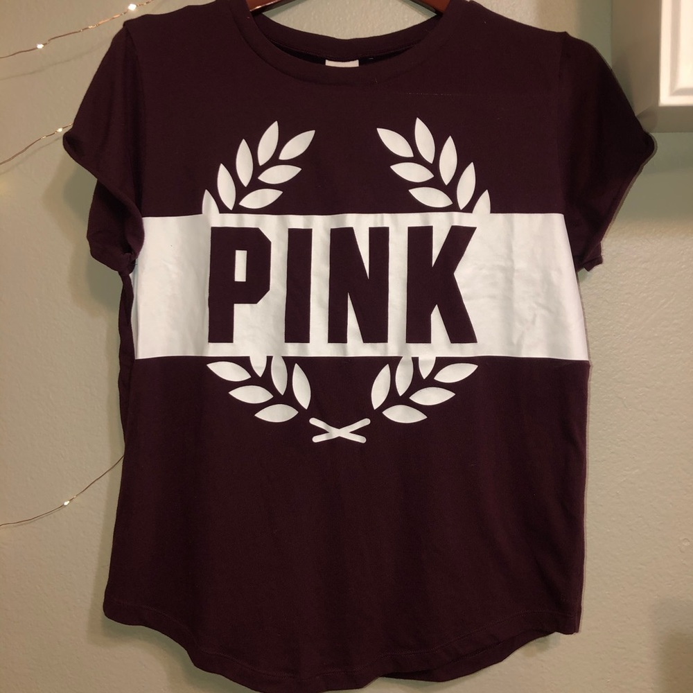 PINK VS burgundy T-shirt